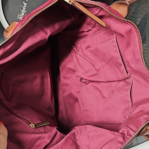 Fossil Key Fiona Leather shoulder bag in Raspberry - Picture 6 of 13